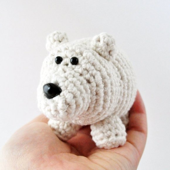 Polar Bear Crochet Kit - Picture 3 of 9